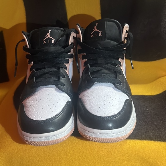 PINK BLACK AND WHITE AIRJORDAN MIDS - Picture 2 of 5